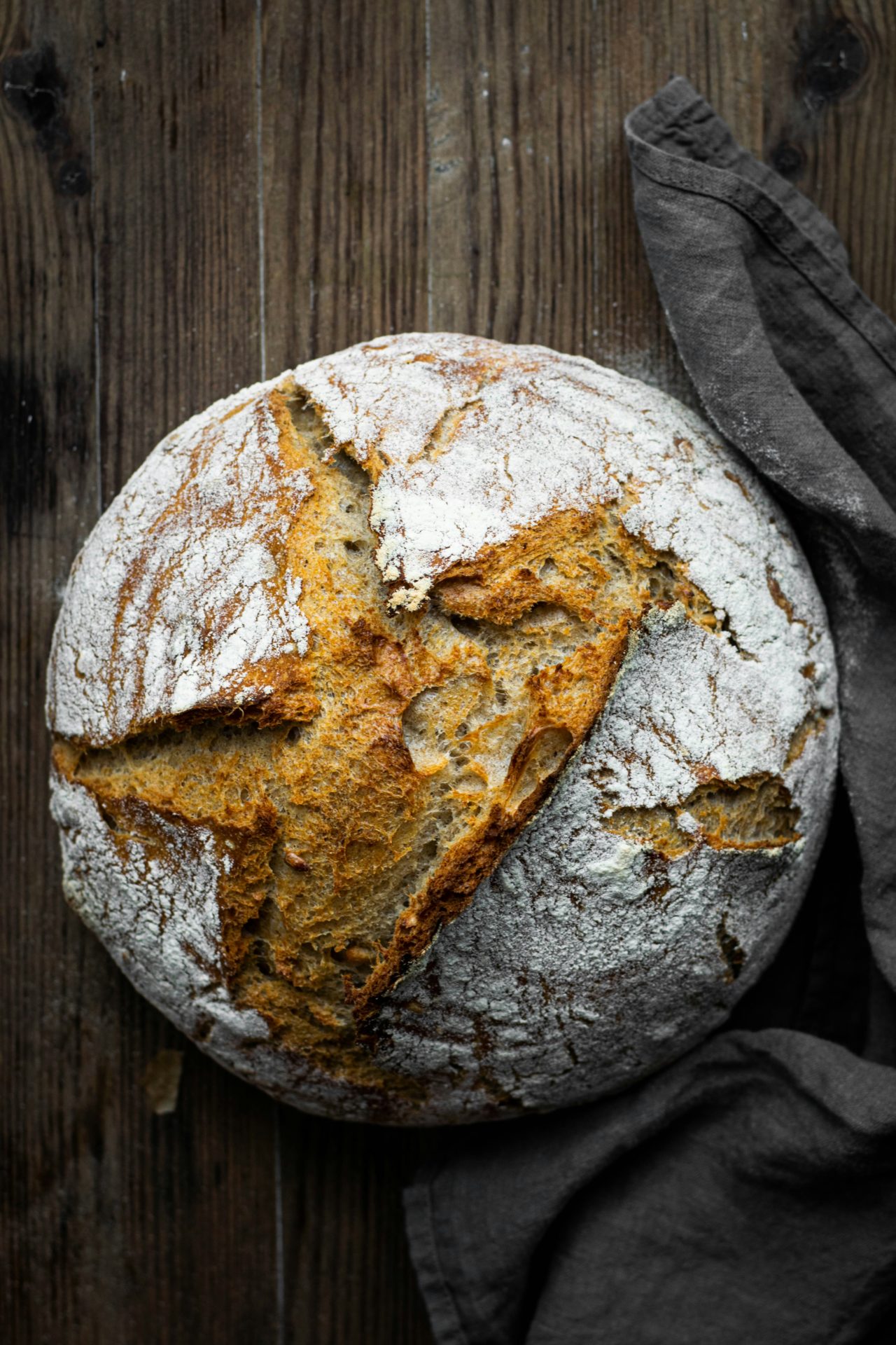 Meule de pain au levain naturel de la boulangerie Thierry Schwartz située à Obernai (Bas-Rhin)